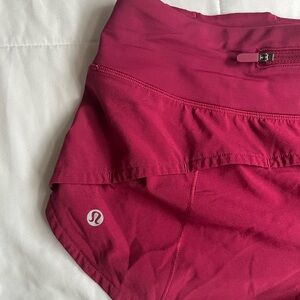 Lululemon shorts !! In extremely great condition. Size 6!! Super cute color 🩷
